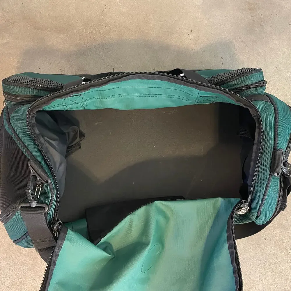Masters Golf Tournament Agusta Travel Green duffle Weekender bag large size Men